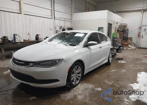 2016 Chrysler 200 Touring z USA, uszkodzony, nr VIN 1C3CCCFBXGN194181